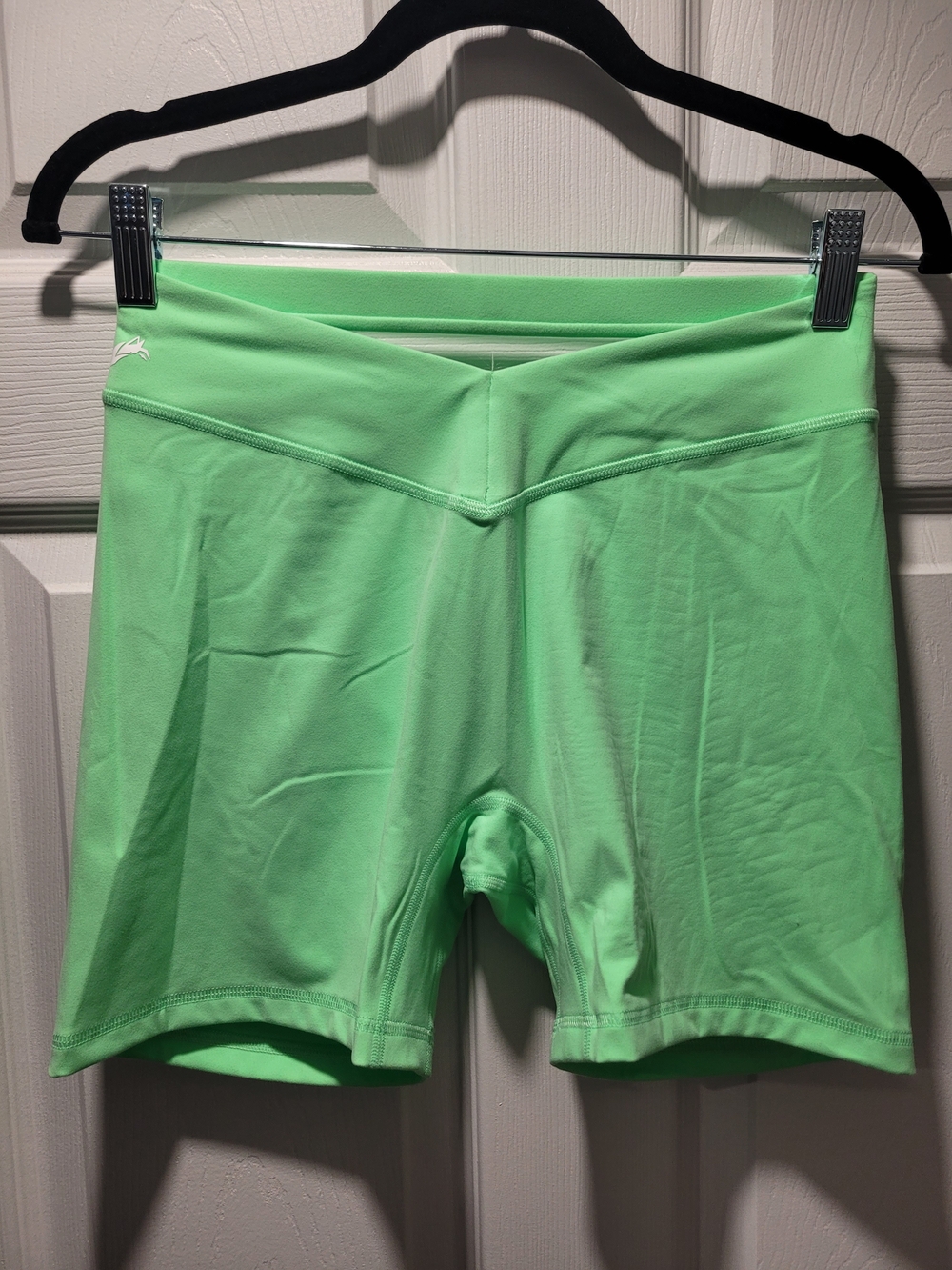 NWT Bright Green Alphalete Tenacity Leo Shorts- Aurora Size XL